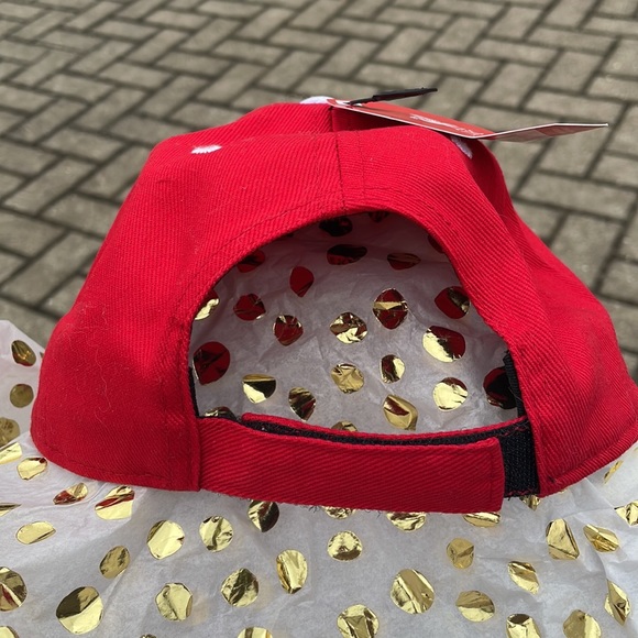 NWT Authentic Liverpool Red/White Adjustable Cap 22/23 - OSFA Brand LFC - Picture 6 of 9